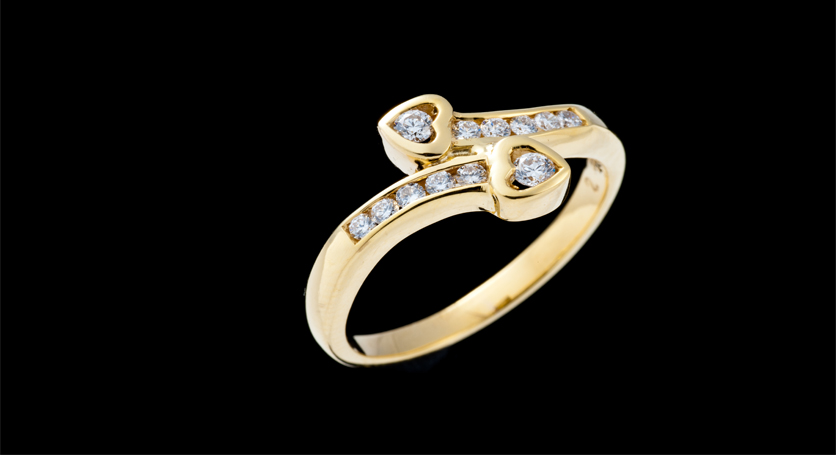 18K Yellow Gold with Diamond Ring