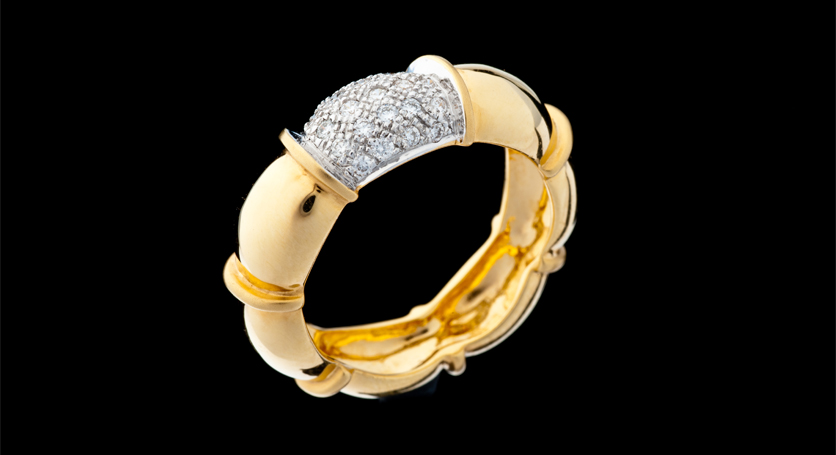 18K Yellow Gold with Diamond Ring
