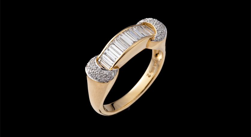 18K Yellow Gold with Diamond Ring
