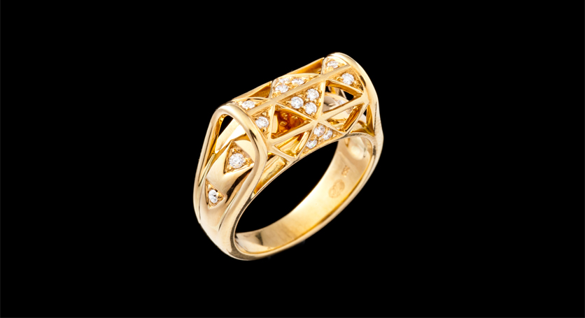 18K Yellow Gold with Diamond Ring
