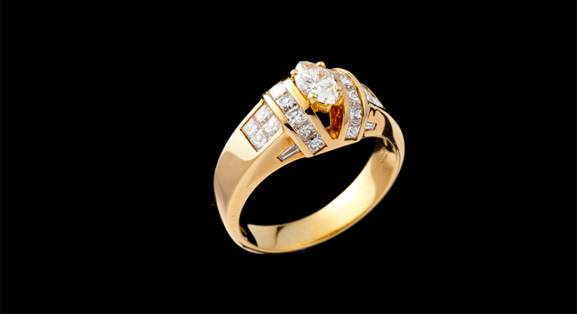 18K Yellow Gold with Diamond Ring