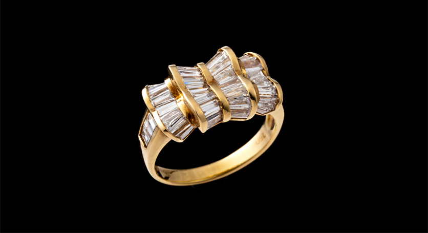 18K Yellow Gold with Diamond Ring