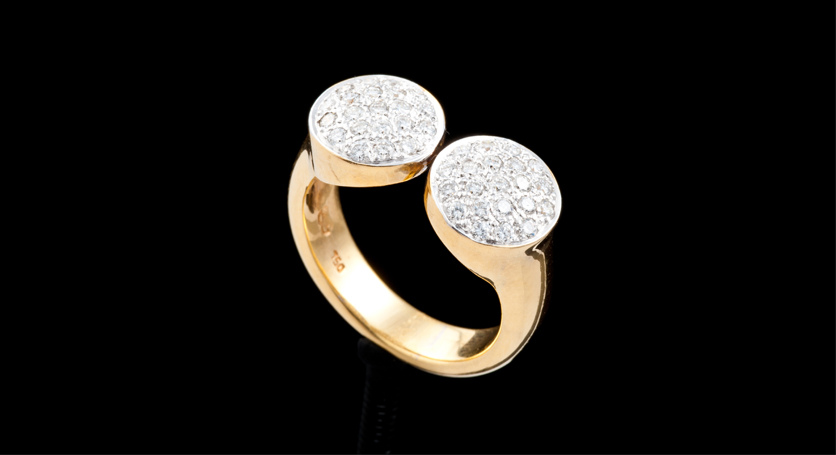 18K Yellow Gold with Diamond Ring