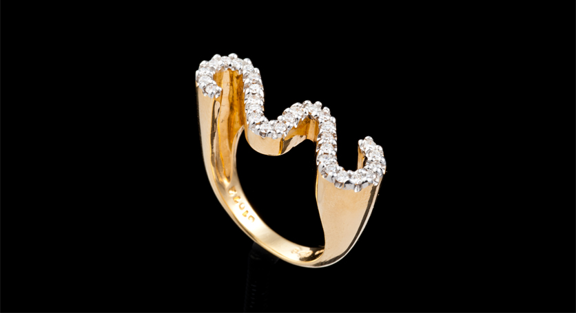 18K Yellow Gold with Diamond Ring