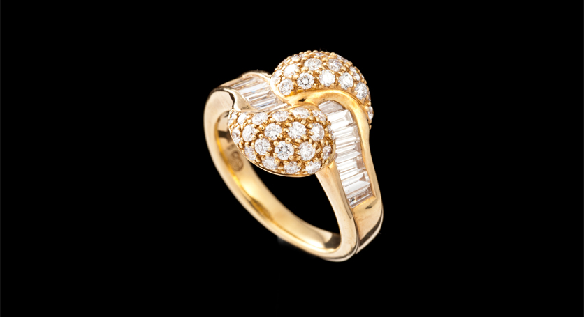 18K Yellow Gold with Diamond Ring