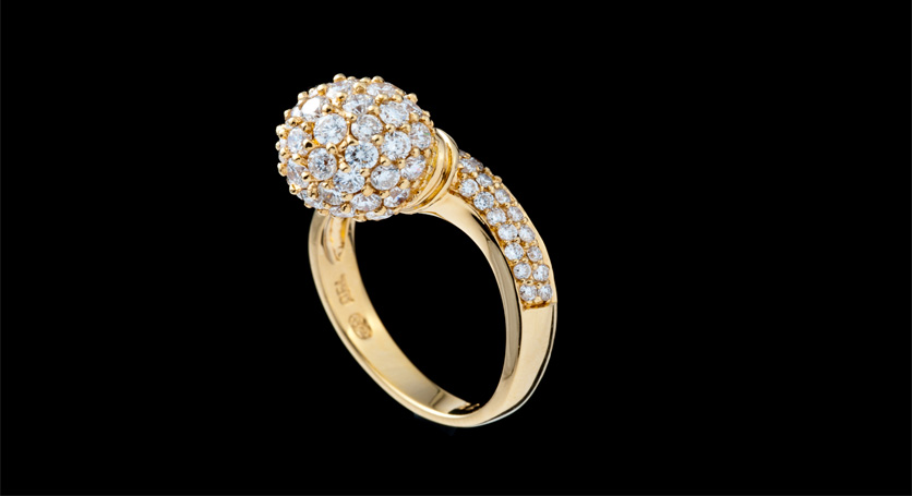 18K Yellow Gold with Diamond Ring