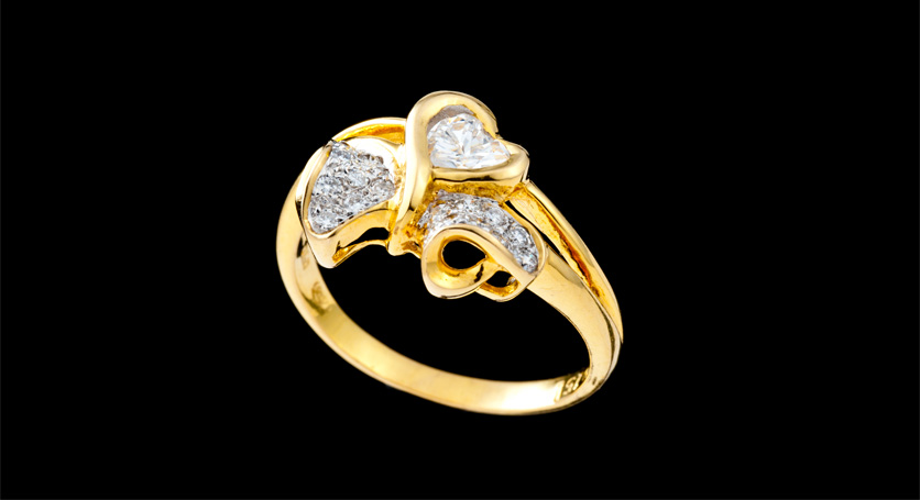 18K Yellow Gold with Diamond Ring